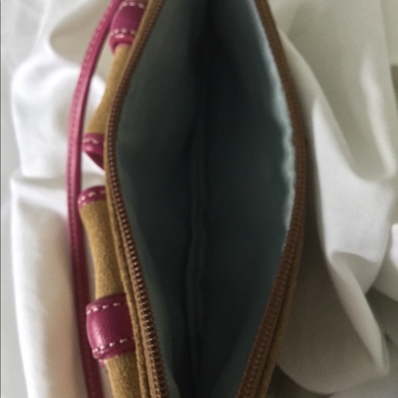 Coach Wristlet Suede Pink/tan - Picture 8 of 8